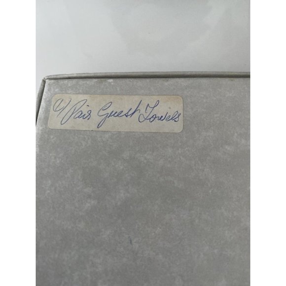 2 Vintage Donegal Pure Irish Linen Cream Guest Towels Embroidered Original Box - Picture 15 of 16